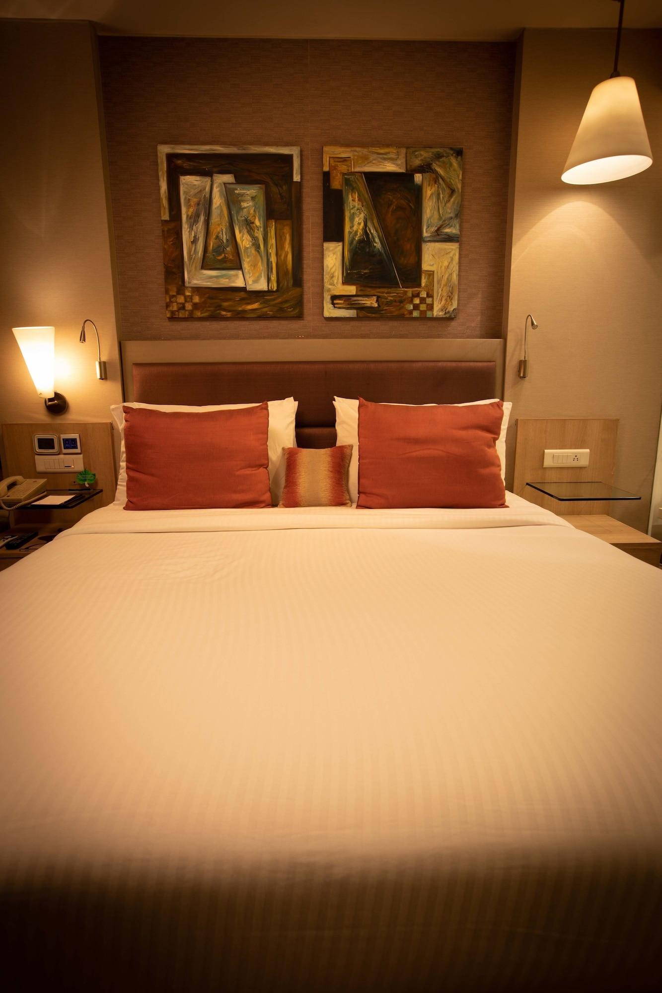 Clarens Hotel Gurgaon Exterior photo