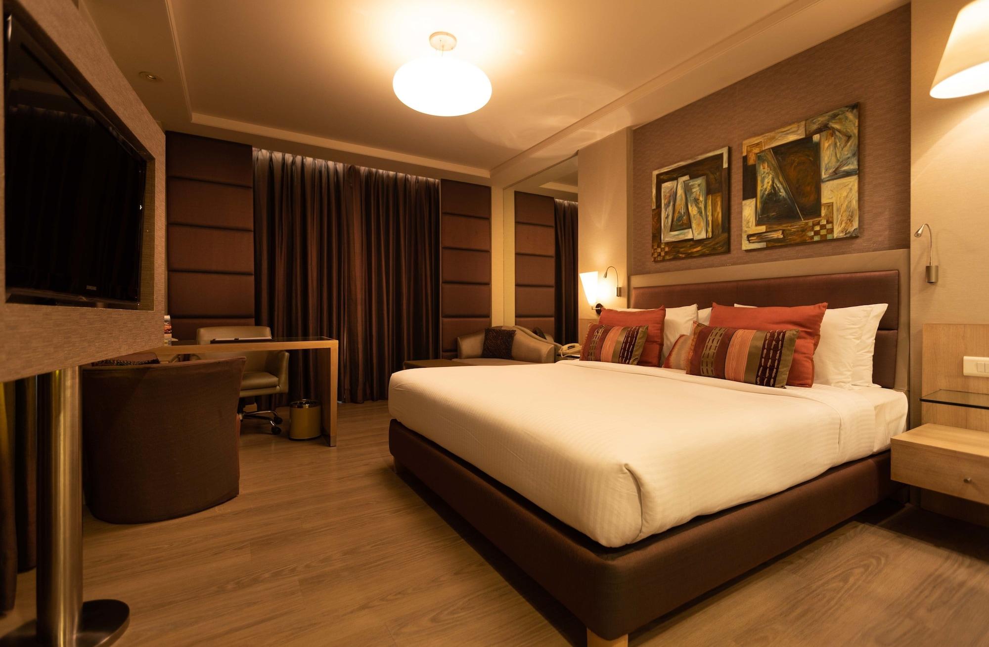 Clarens Hotel Gurgaon Exterior photo