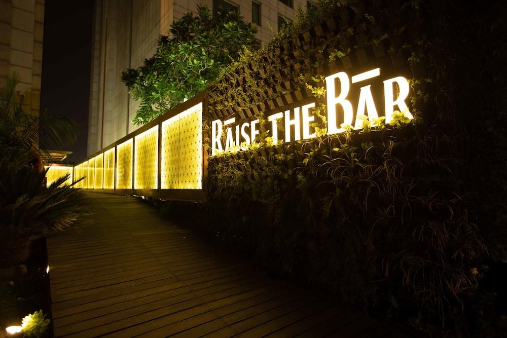 Clarens Hotel Gurgaon Exterior photo