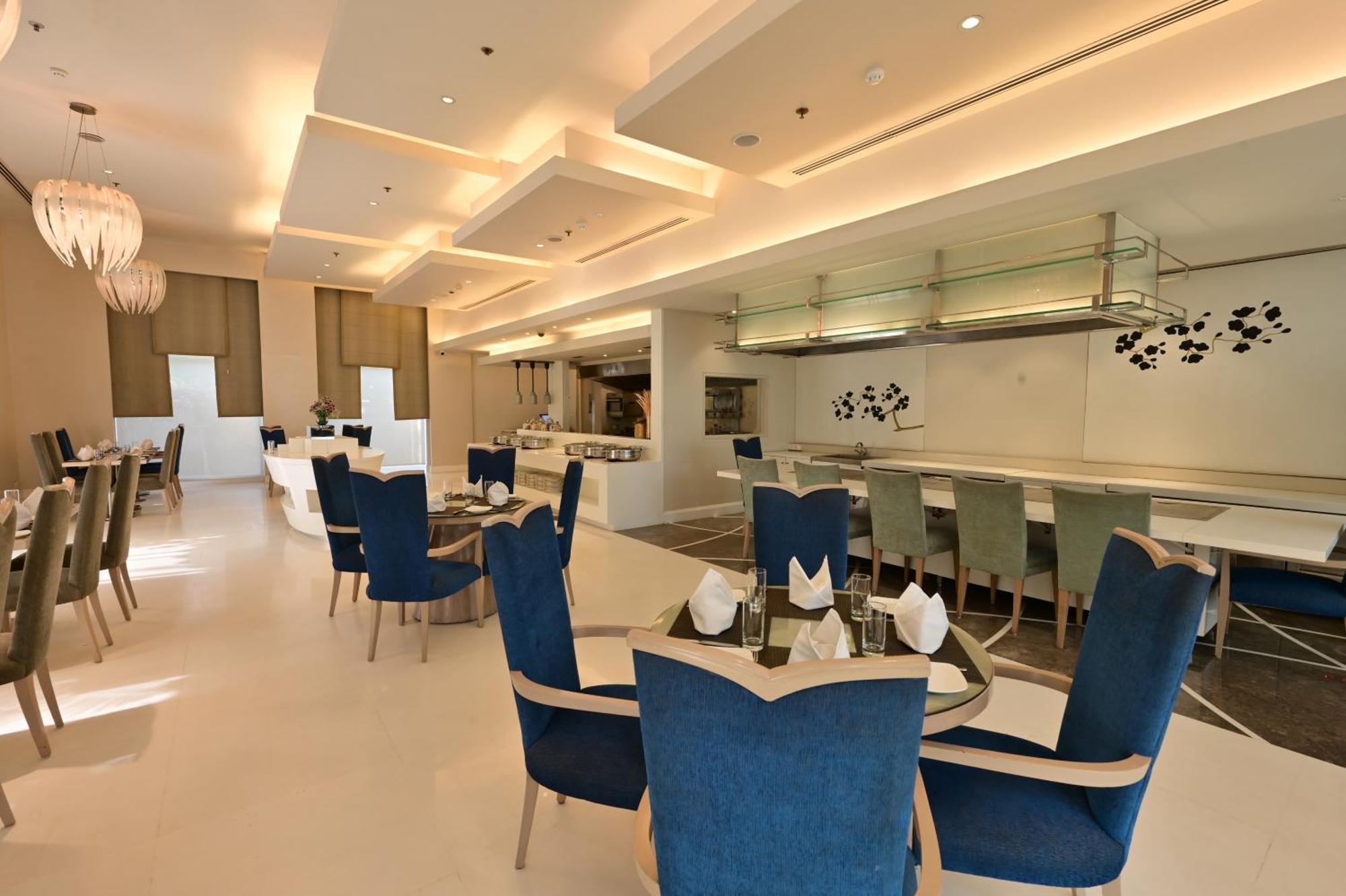 Clarens Hotel Gurgaon Exterior photo