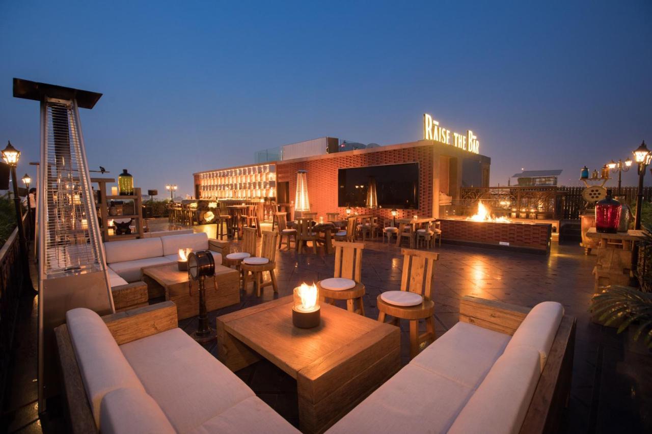 Clarens Hotel Gurgaon Exterior photo
