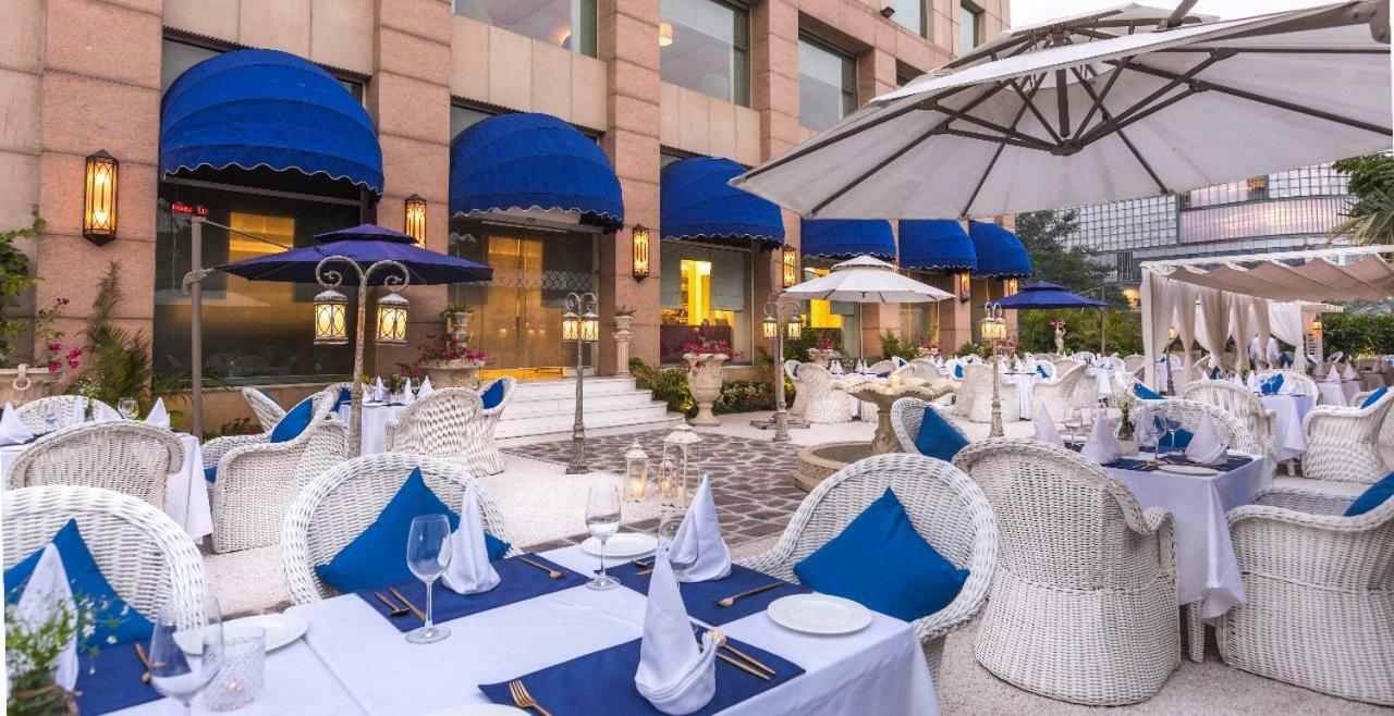 Clarens Hotel Gurgaon Exterior photo